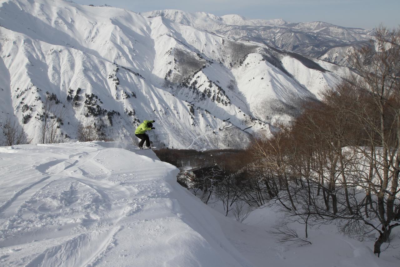 Powder Temple Hotel Hakuba Buitenkant foto